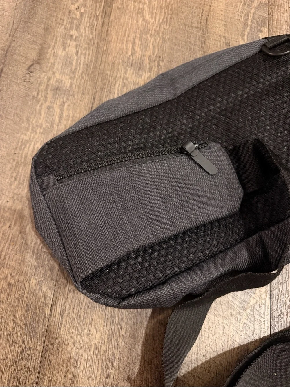 LEED’S TRIAGE Black Charcoal One-Shoulder Sling Crossbody Bag